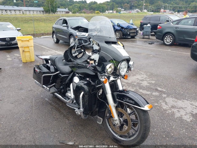 2014 HARLEY-DAVIDSON FLHTK 1HD1KEL10EB680153