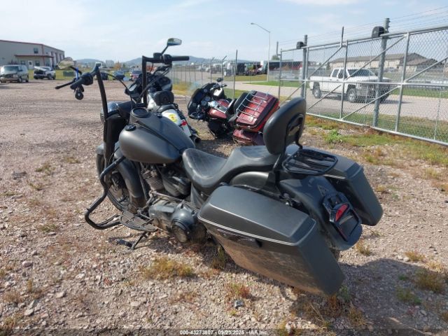 2010 HARLEY-DAVIDSON FLSTF 1HD1BX511AB038317 Photo 2