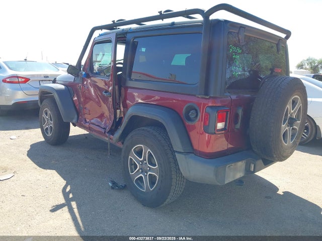 1C4GJXAN2MW857700 Jeep 2021