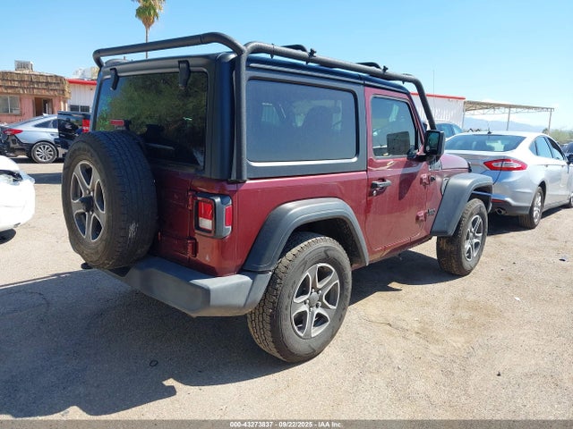 1C4GJXAN2MW857700 Jeep 2021