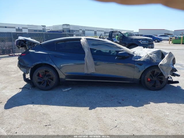 2025 Tesla Model 3 Performance მანქანა იყიდება აუქციონზე, vin: 5YJ3E1ET5SF966579, აუქციონის ნომერი: 43273838