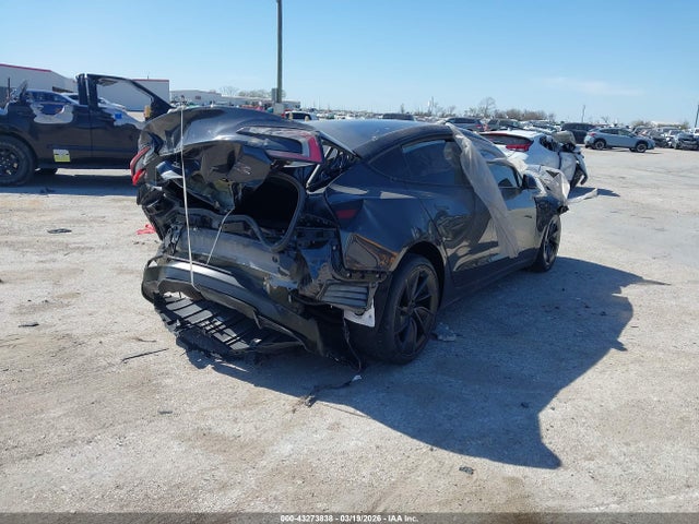 2025 Tesla Model 3 Performance მანქანა იყიდება აუქციონზე, vin: 5YJ3E1ET5SF966579, აუქციონის ნომერი: 43273838