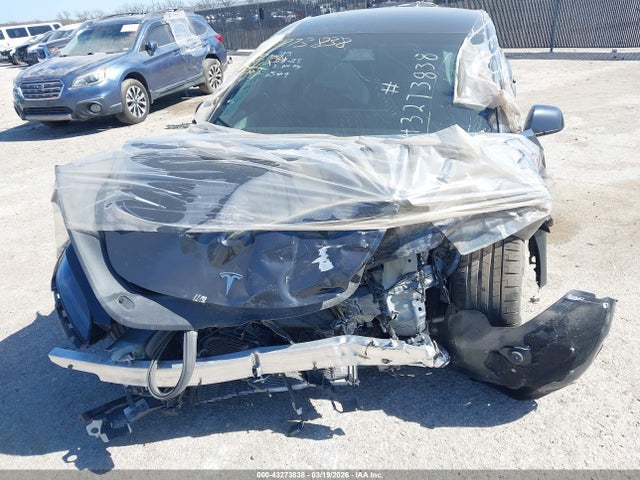 2025 Tesla Model 3 Performance მანქანა იყიდება აუქციონზე, vin: 5YJ3E1ET5SF966579, აუქციონის ნომერი: 43273838