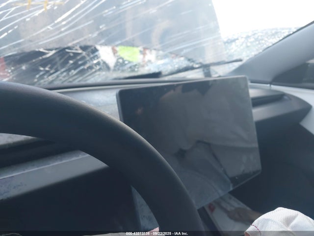 2025 Tesla Model 3 Performance მანქანა იყიდება აუქციონზე, vin: 5YJ3E1ET5SF966579, აუქციონის ნომერი: 43273838