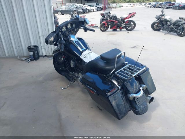 2010 HARLEY-DAVIDSON FLHX 1HD1KB415AB659029 Photo 2