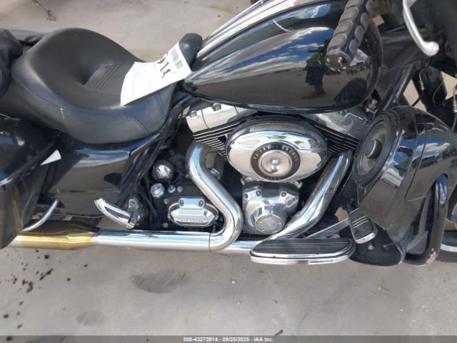 2010 HARLEY-DAVIDSON FLHX 1HD1KB415AB659029 Photo 7
