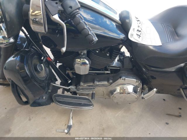 2010 HARLEY-DAVIDSON FLHX 1HD1KB415AB659029 Photo 8