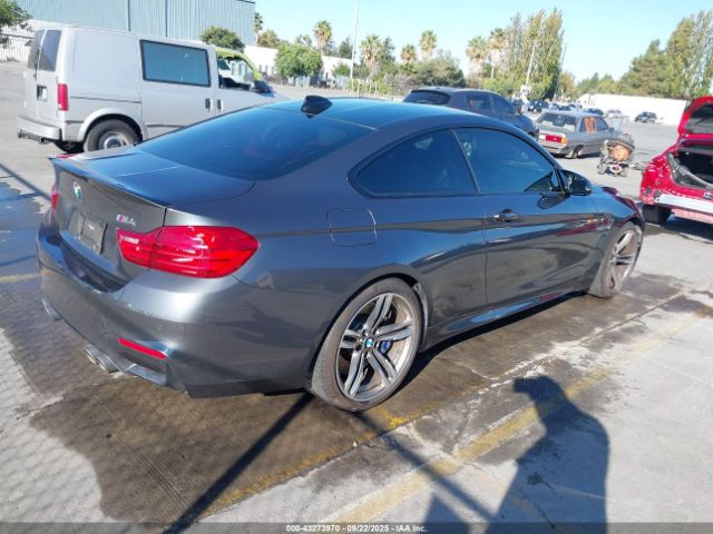 2017 BMW M4 WBS3R9C54HK709456 Photo 3