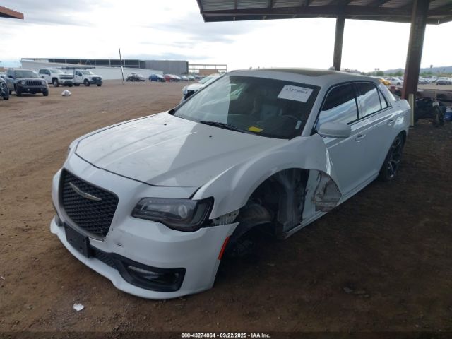 2017 CHRYSLER 300 2C3CCABG9HH668797 Photo 1