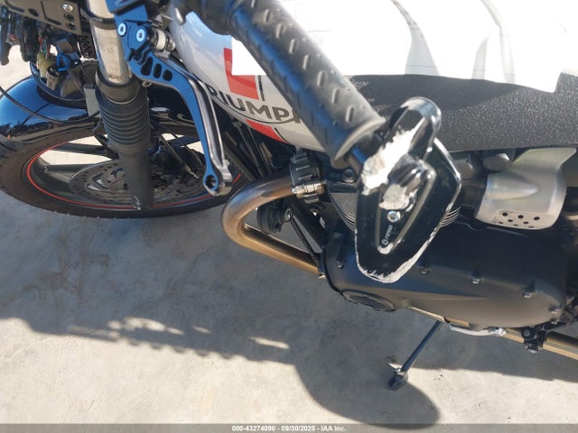 SMTD31GN7GT742759 Triumph Motorcycle 2016