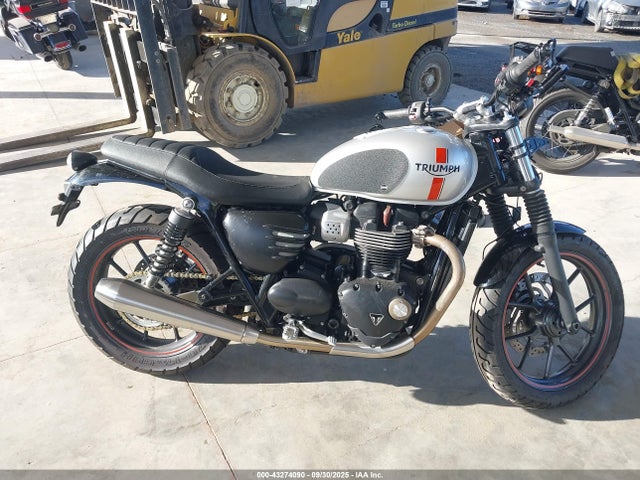 SMTD31GN7GT742759 Triumph Motorcycle 2016