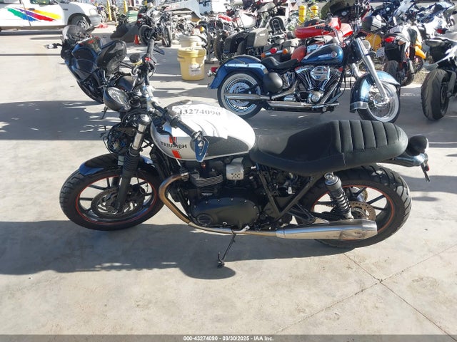 SMTD31GN7GT742759 Triumph Motorcycle 2016