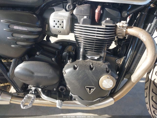 SMTD31GN7GT742759 Triumph Motorcycle 2016