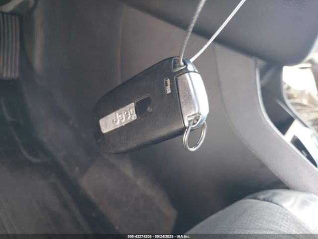 2018 JEEP CHEROKEE 1C4PJLLB0JD568737 Photo 10