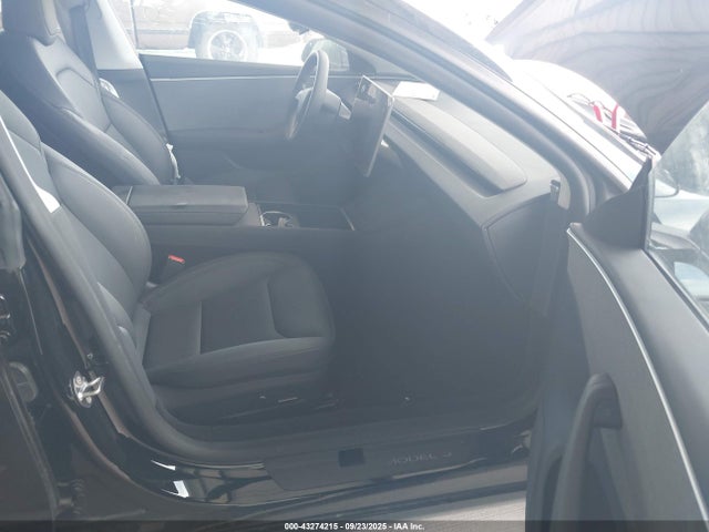 2025 TESLA MODEL 3 5YJ3E1EA9SF984646 Photo 4