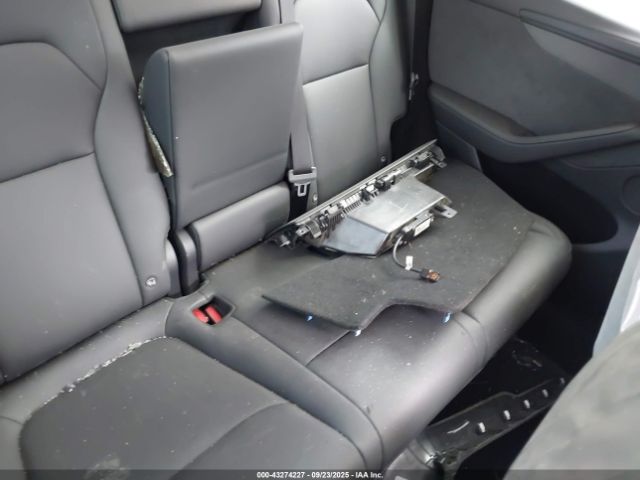 2026 TESLA MODEL Y 7SAYGDEE9TF339892 Photo 7