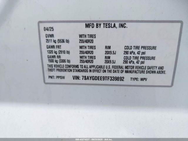 2026 TESLA MODEL Y 7SAYGDEE9TF339892 Photo 8