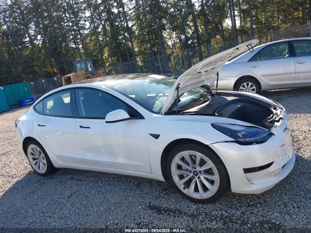5YJ3E1EA2MF918331 Tesla 2021