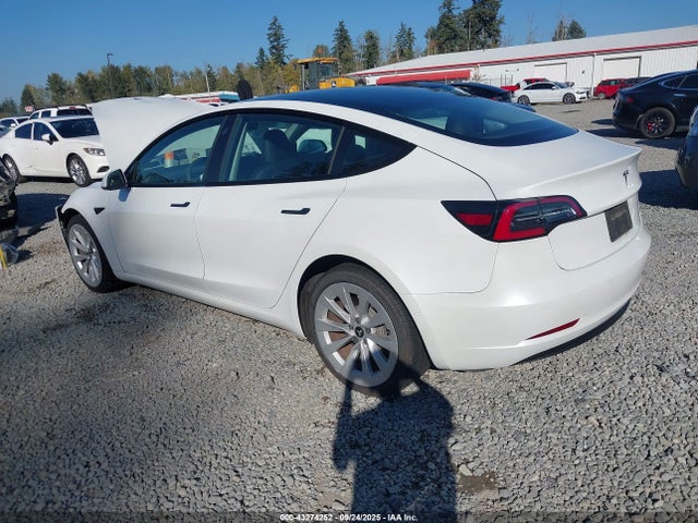 5YJ3E1EA2MF918331 Tesla 2021