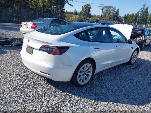 5YJ3E1EA2MF918331 Tesla 2021