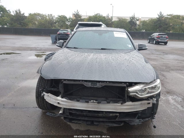 WBA8B9G51HNU50061 BMW 2017