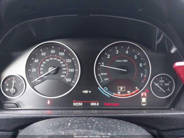 WBA8B9G51HNU50061 BMW 2017
