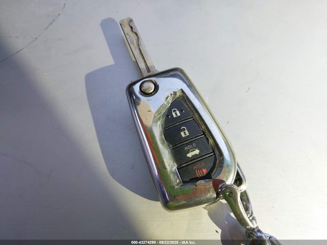 4T1G11AK3LU306720 Toyota CAMRY SE