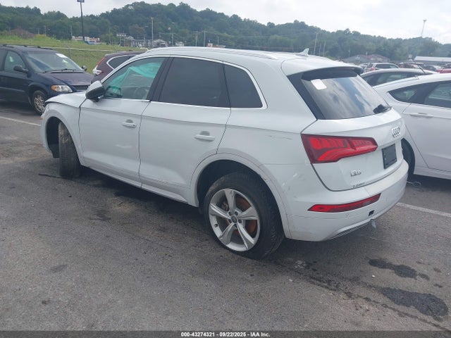 2020 AUDI Q5 WA1BNAFY5L2007087 Photo 2