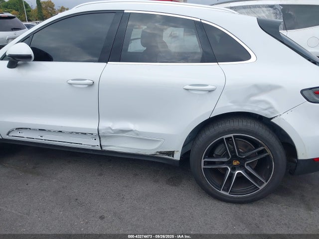 Porsche Macan 2021 WP1AB2A55MLB32131 Image 19