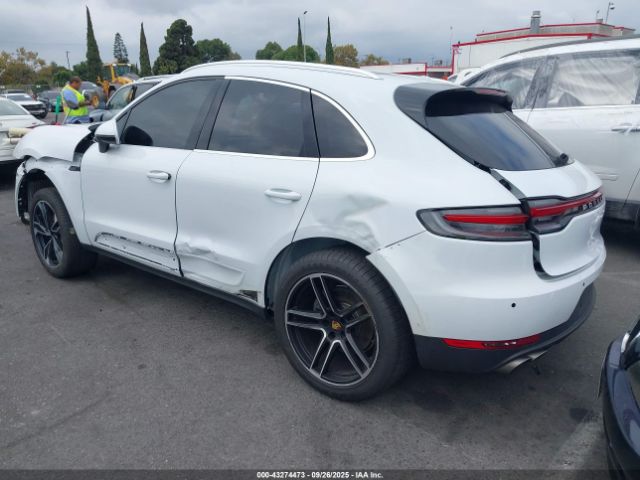 2021 PORSCHE MACAN WP1AB2A55MLB32131 Photo 2