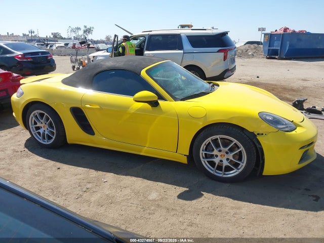 Porsche 718 Boxster 2021 WP0CA2A8XMS210397 Image 13