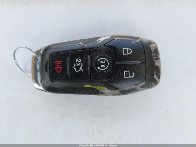 Lincoln 2016 2016 3LN6L2G90GR634187 Image 11