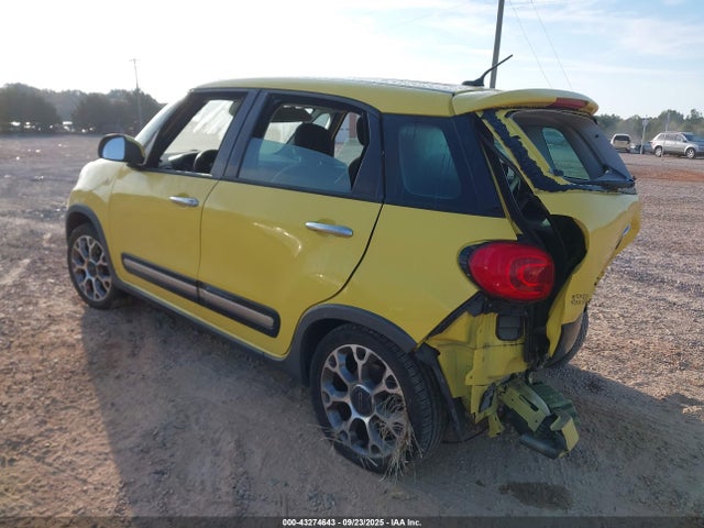 2014 FIAT 500L ZFBCFADHXEZ020912 Photo 2