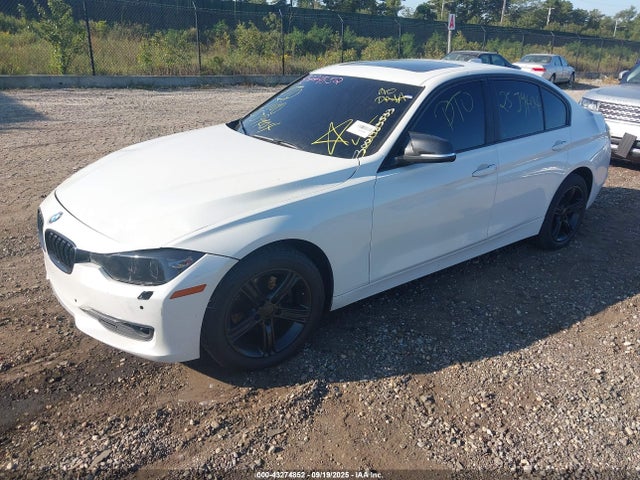 2013 Bmw 328i Xdrive მანქანა იყიდება აუქციონზე, vin: WBA3B5G57DNS00787, აუქციონის ნომერი: 43274852
