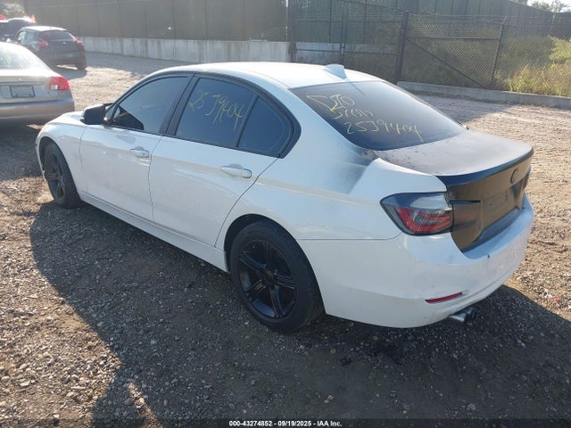 2013 Bmw 328i Xdrive მანქანა იყიდება აუქციონზე, vin: WBA3B5G57DNS00787, აუქციონის ნომერი: 43274852