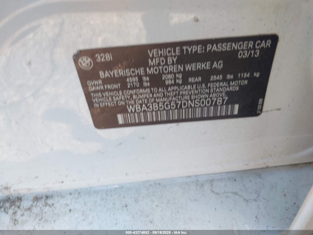 2013 Bmw 328i Xdrive მანქანა იყიდება აუქციონზე, vin: WBA3B5G57DNS00787, აუქციონის ნომერი: 43274852