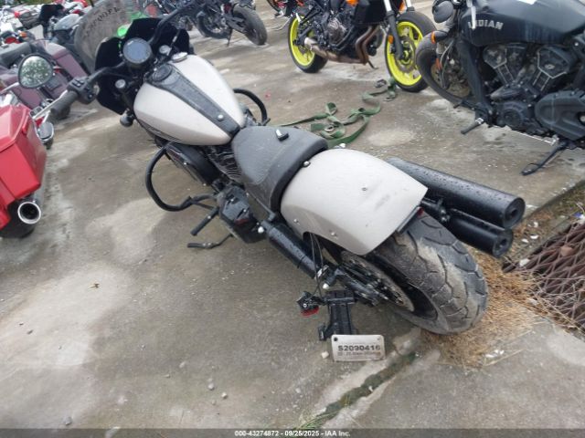 2023 INDIAN MOTORCYCLE CO. CHIEF 56KDLDBH4P3011508 Photo 2