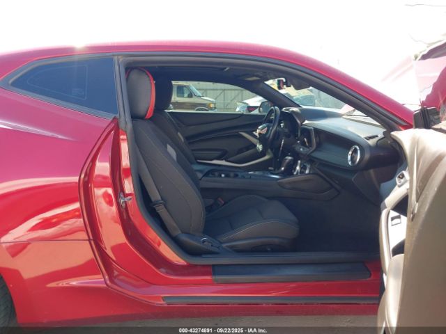 2019 CHEVROLET CAMARO 1G1FB1RX6K0119225 Photo 4