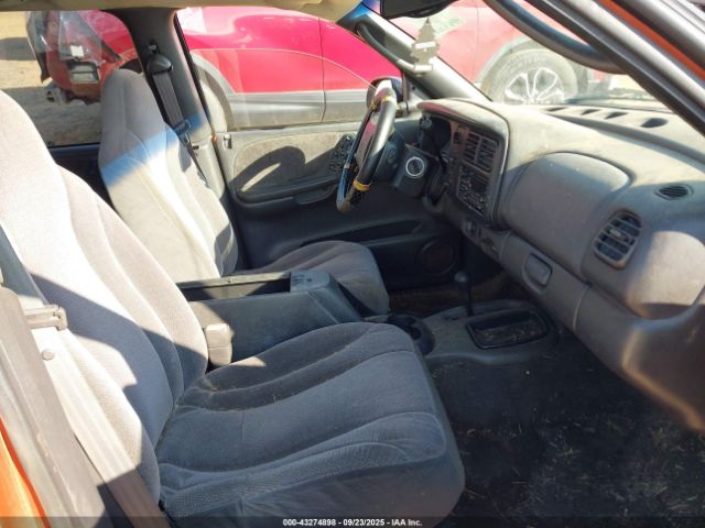 2000 DODGE DAKOTA 1B7GG2AX8YS720132 Photo 4