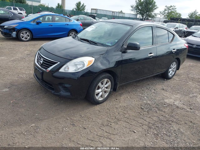 3N1CN7AP9EL802529 Nissan 2014