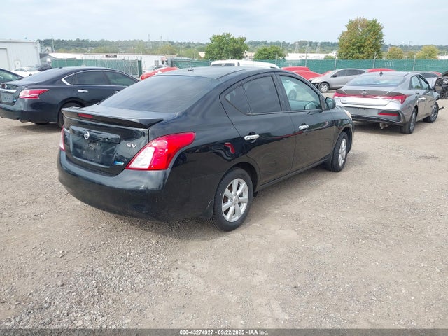 3N1CN7AP9EL802529 Nissan 2014