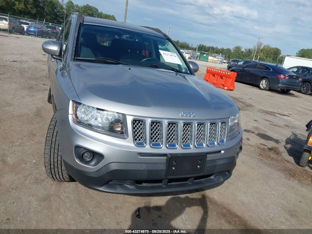 1C4NJDEB7HD106700 Jeep Compass
