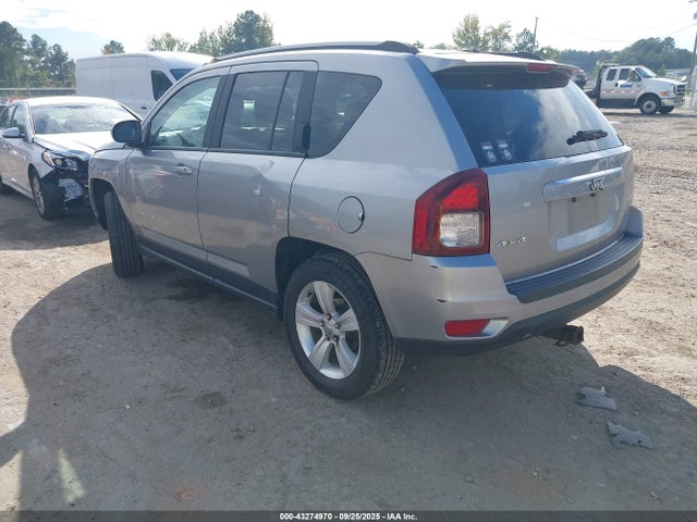 1C4NJDEB7HD106700 Jeep Compass