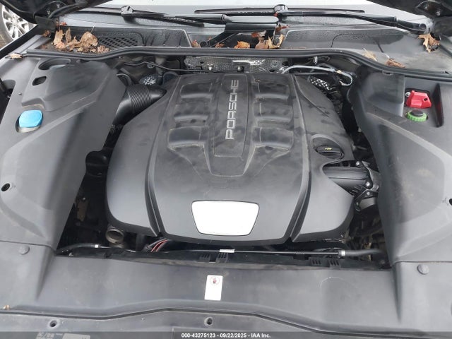 Porsche Cayenne 2016 WP1AF2A22GKA41497 Image 10