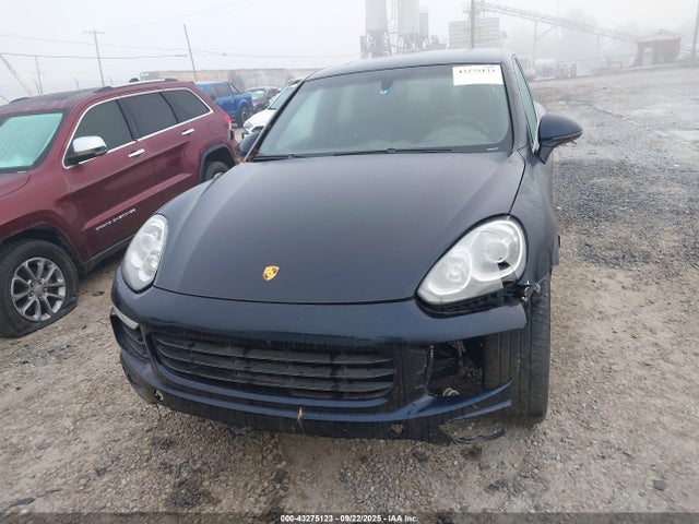 Porsche Cayenne 2016 WP1AF2A22GKA41497 Image 12