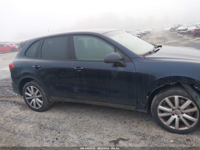 Porsche Cayenne 2016 WP1AF2A22GKA41497 Image 13