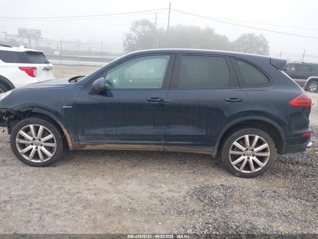 Porsche Cayenne 2016 WP1AF2A22GKA41497 Image 14