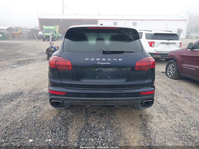 Porsche Cayenne 2016 WP1AF2A22GKA41497 Image 16