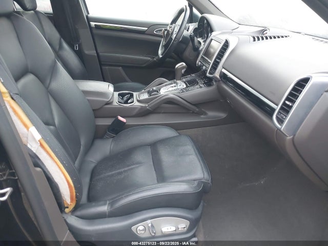 Porsche Cayenne 2016 WP1AF2A22GKA41497 Image 5