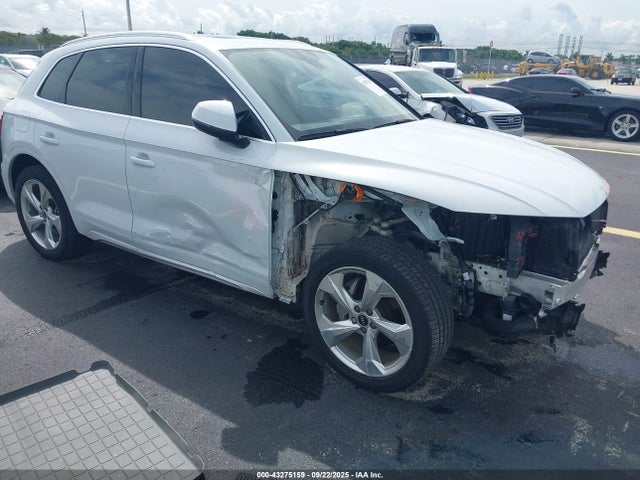 2021 AUDI Q5 WA1BAAFYXM2058257 Photo 0